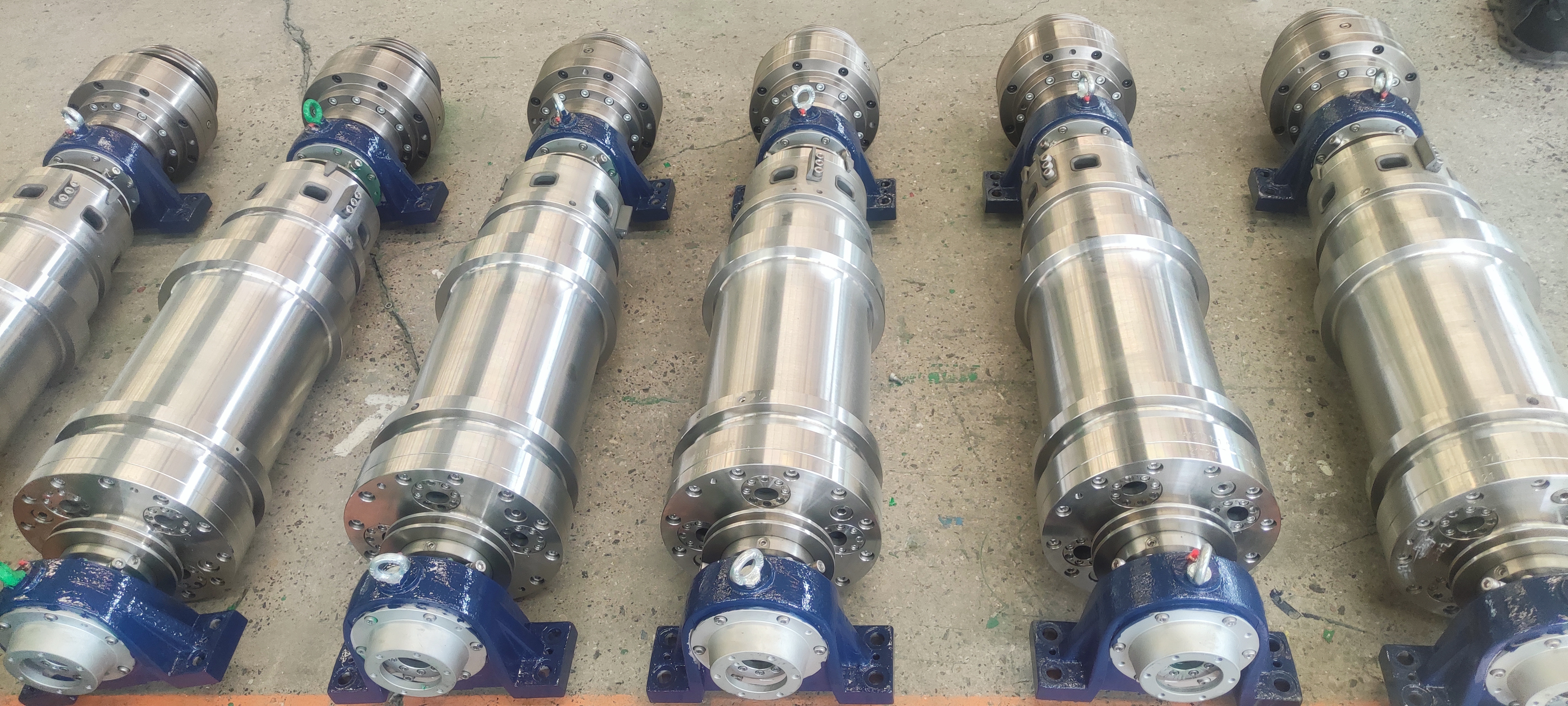 Decanter centrifuge